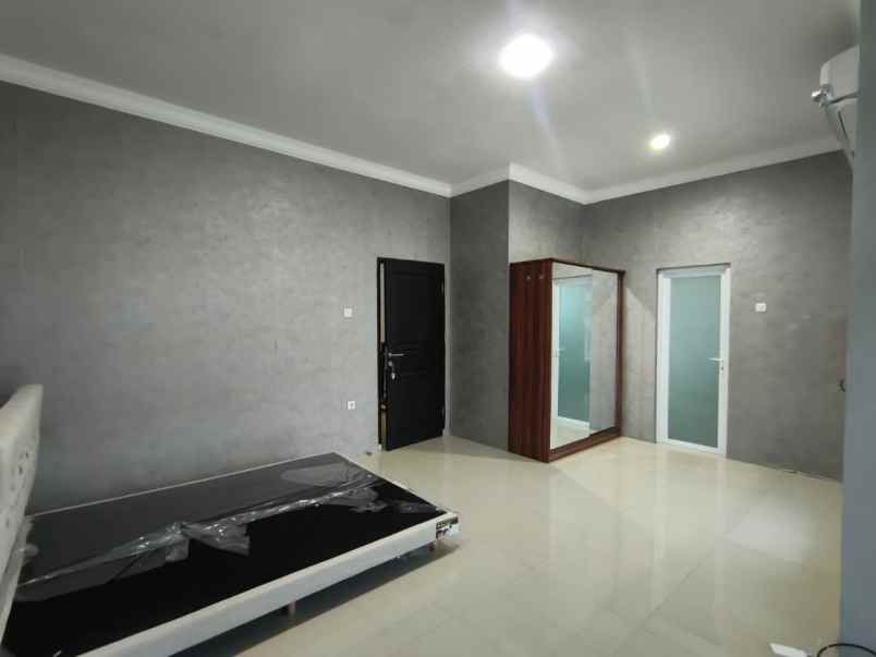 dijual rumah komp beacukai sukapura