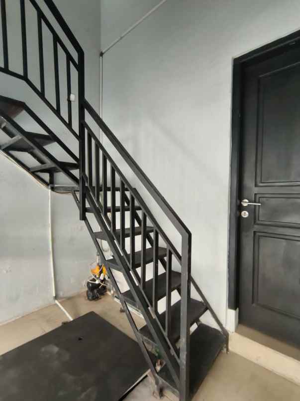 dijual rumah komp beacukai sukapura