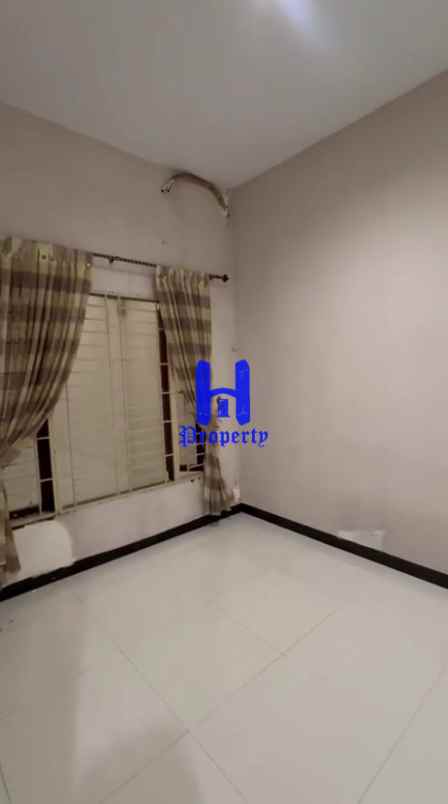dijual rumah komplek cemara asri jalan