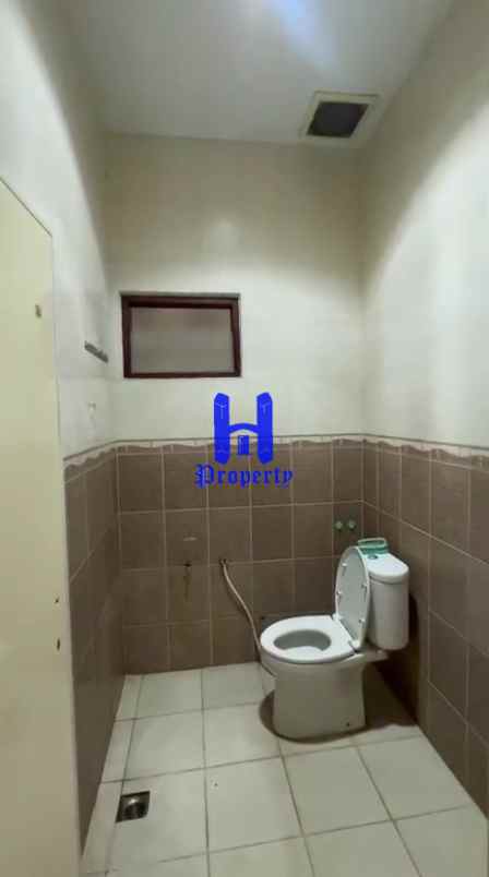 dijual rumah komplek cemara asri jalan