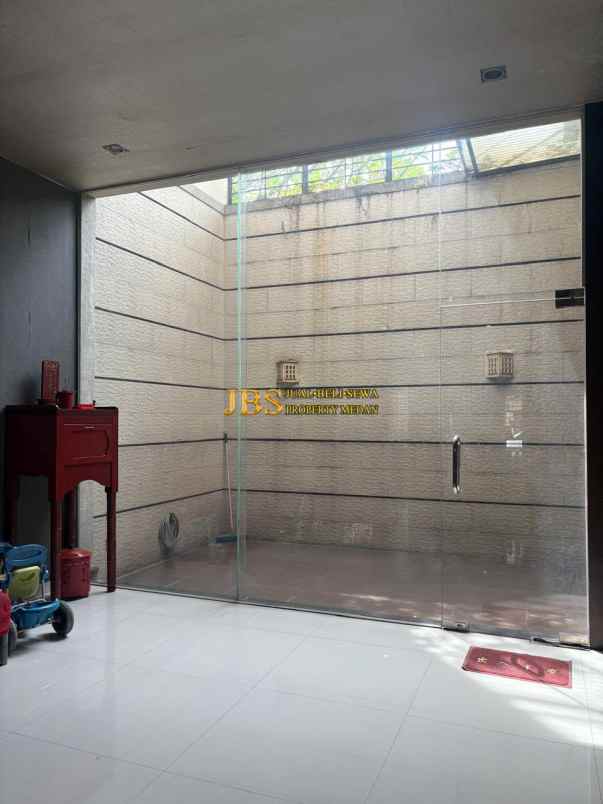 dijual rumah komplek cemara asri jalan