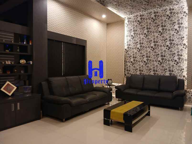 dijual rumah komplek cemara asri jalan