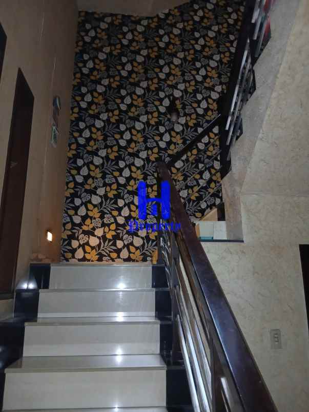 dijual rumah komplek cemara asri jalan