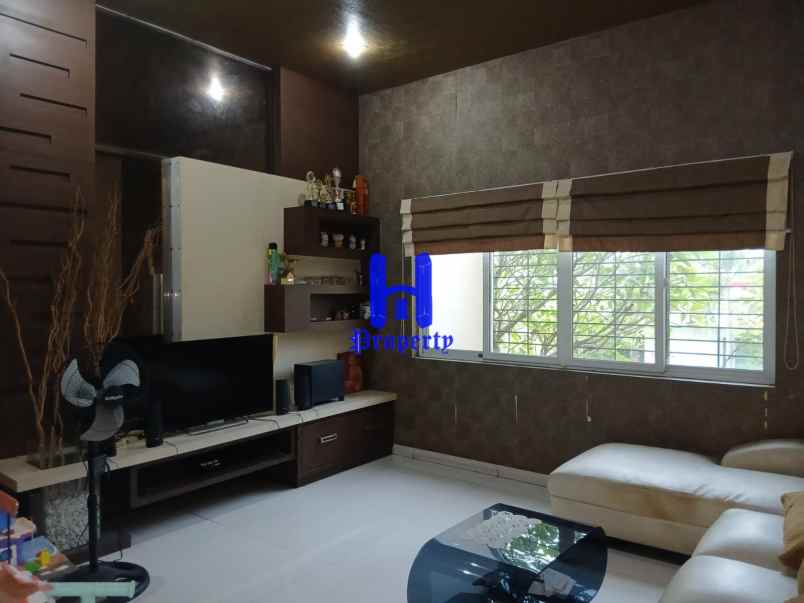 dijual rumah komplek cemara asri jalan