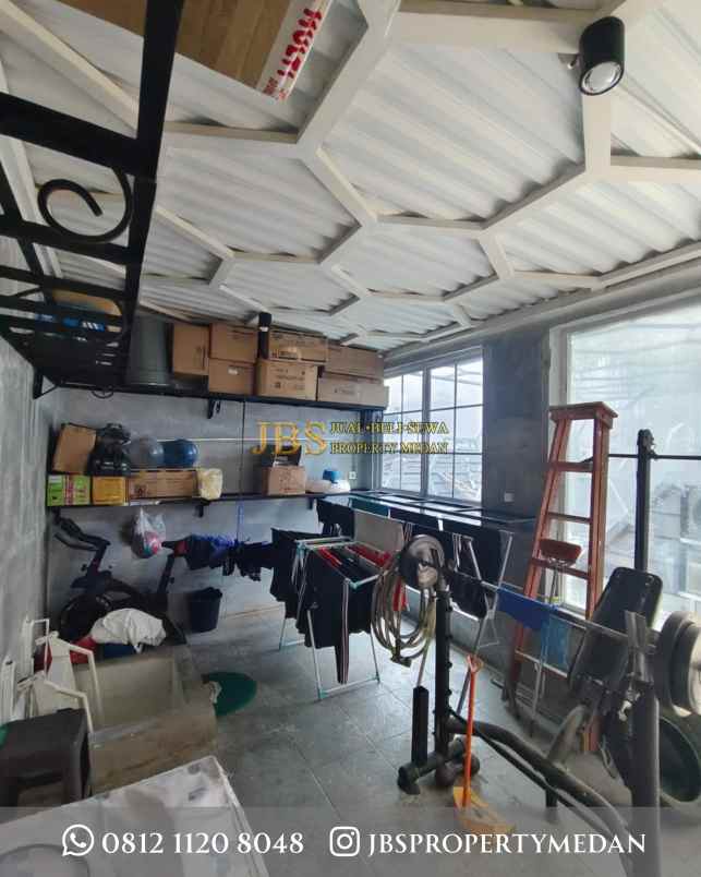 dijual rumah komplek citraland gama