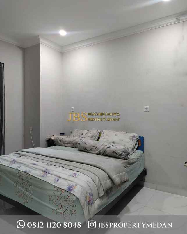 dijual rumah komplek citraland gama