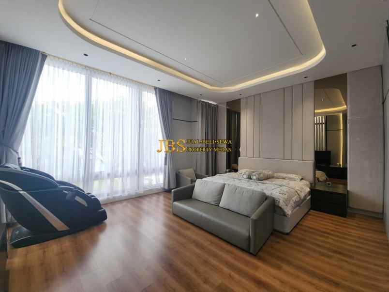 dijual rumah komplek citraland gama
