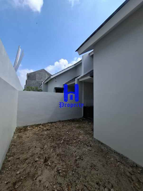 dijual rumah komplek citraland tanjung