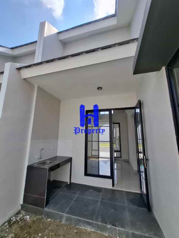 dijual rumah komplek citraland tanjung