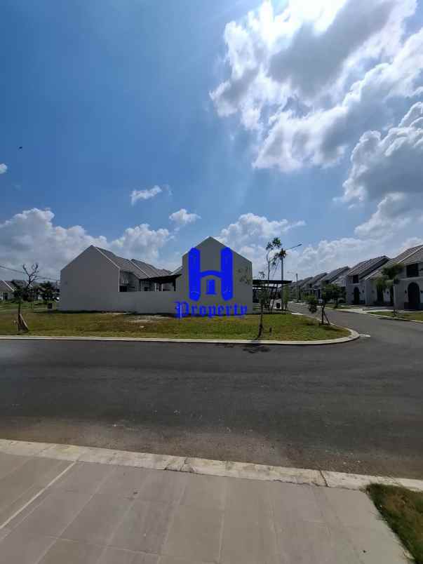 dijual rumah komplek citraland tanjung