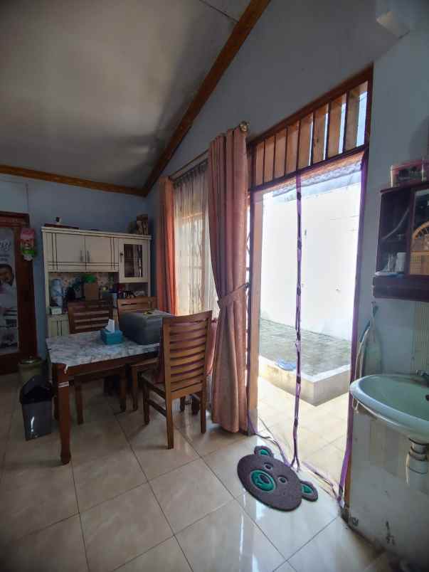 dijual rumah komplek mutiara garuda