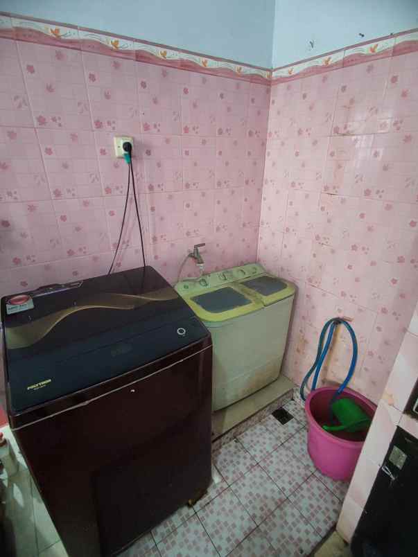 dijual rumah komplek mutiara garuda