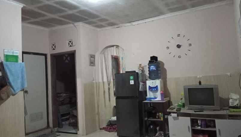 dijual rumah komplek permata biru