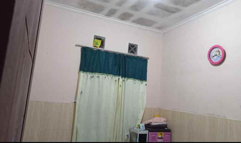 dijual rumah komplek permata biru