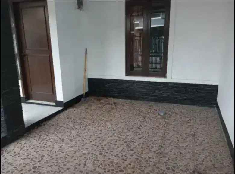 dijual rumah komplek permata buahbatu