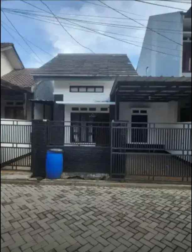 dijual rumah komplek permata buahbatu