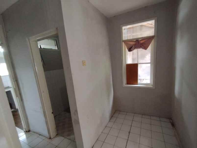 dijual rumah komplek perumahan unisba