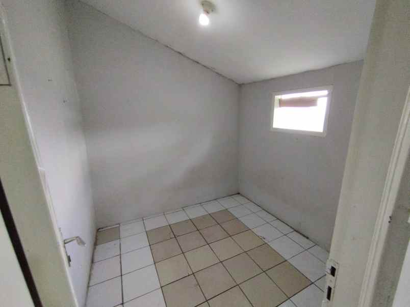 dijual rumah komplek perumahan unisba