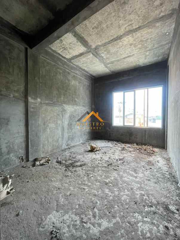 dijual rumah komplek setia jadi palace