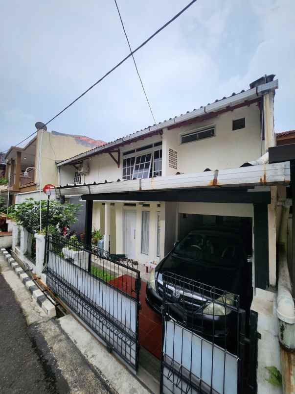 dijual rumah komplek sukaasih