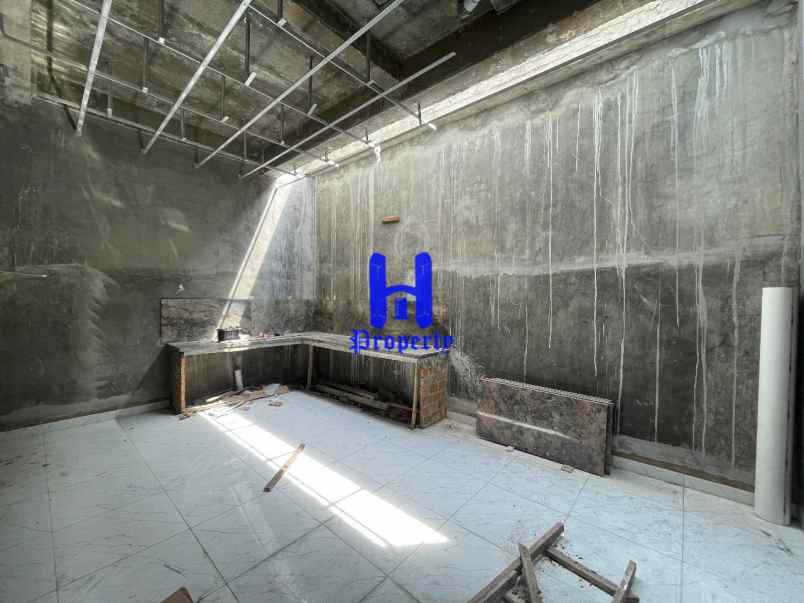 dijual rumah komplek the exclusive