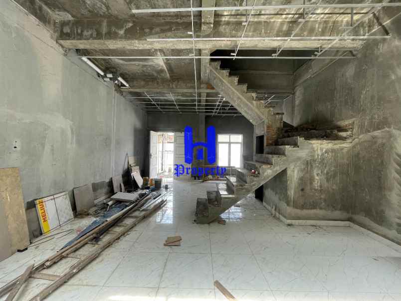 dijual rumah komplek the exclusive