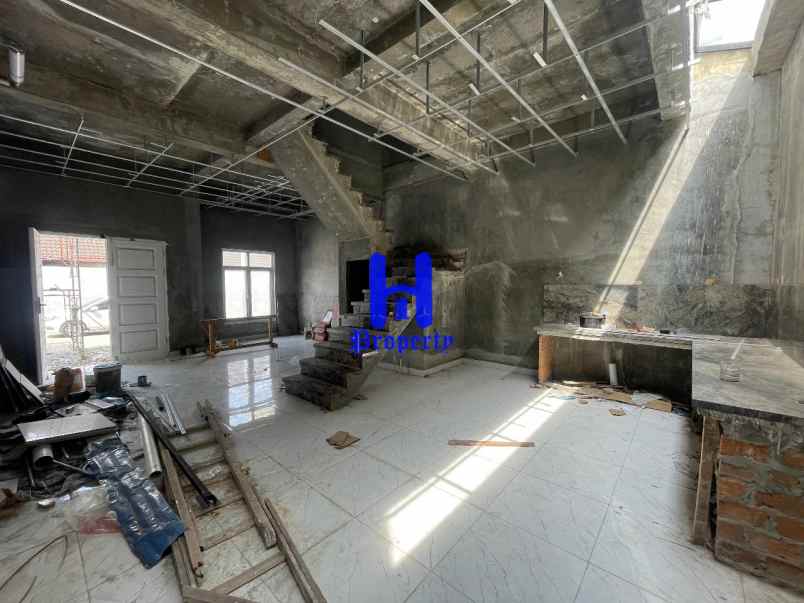 dijual rumah komplek the exclusive