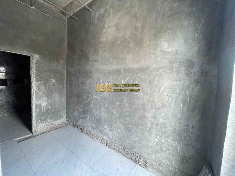 dijual rumah komplek the exclusive