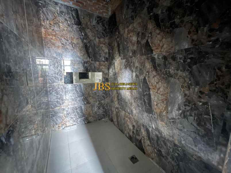 dijual rumah komplek the exclusive