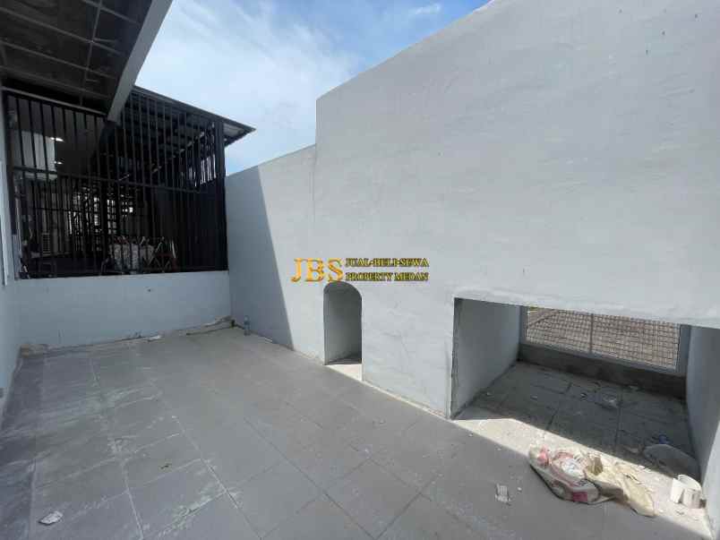 dijual rumah komplek the exclusive