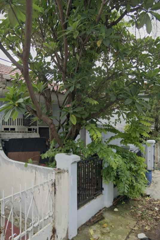 dijual rumah kompleks billy moon