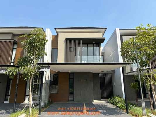 dijual rumah kuningan village pik2