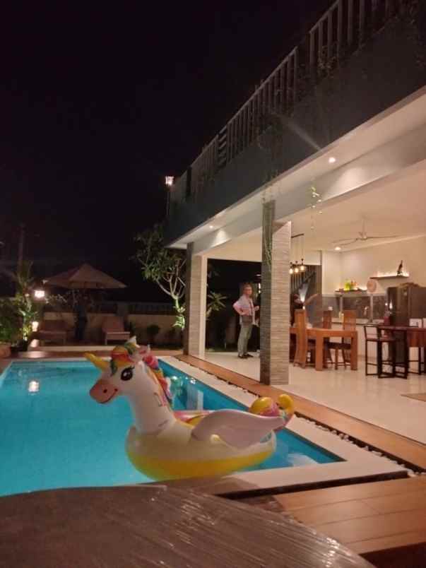 Villa Cantik 2 Lantai Free Pool Dan Fully Furnish Di Ungasan Bali
