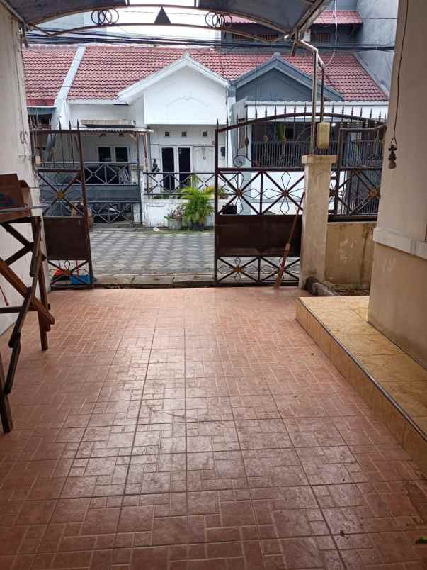 dijual rumah lebak