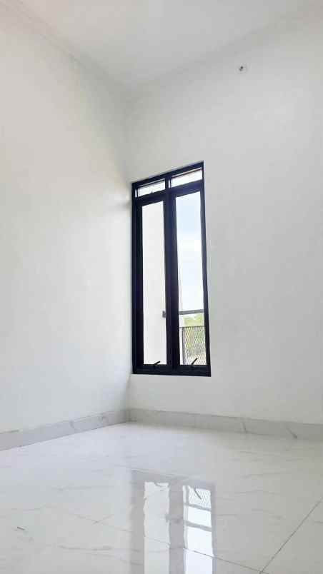 dijual rumah lembah gurame
