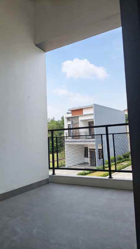 dijual rumah lembah gurame