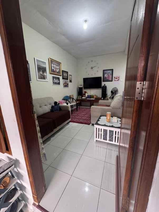 dijual rumah lokasi perum btu kota malang