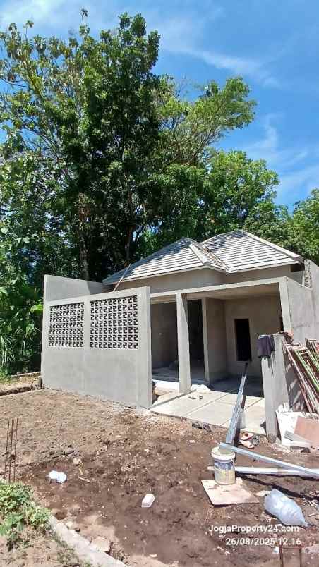 dijual rumah madurejo prambanan sleman