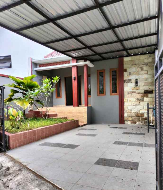 dijual rumah maguwoharjo