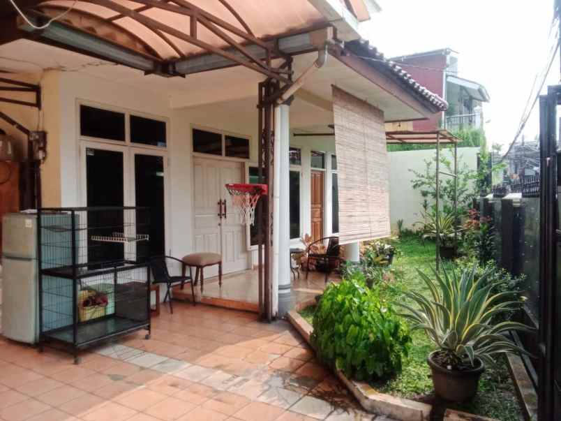 dijual rumah mampang