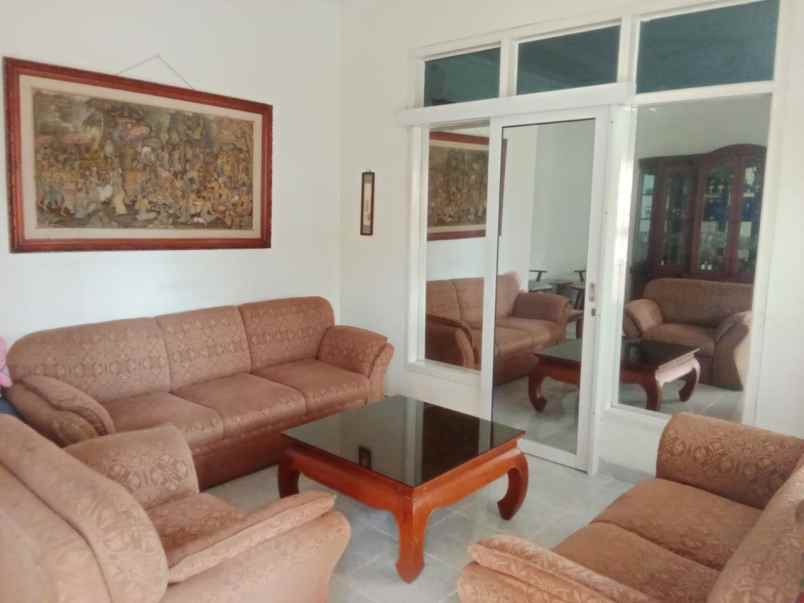 dijual rumah mampang