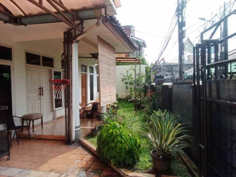 dijual rumah mampang