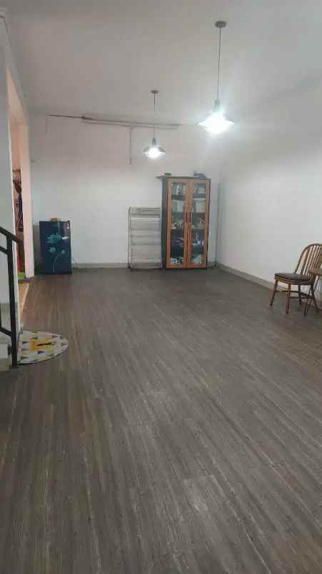 dijual rumah margahayu raya