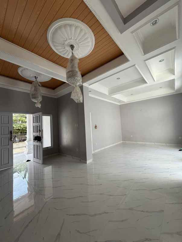 dijual rumah megapolitan cinere depok