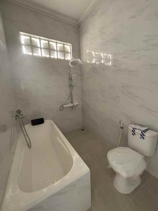 dijual rumah megapolitan cinere depok