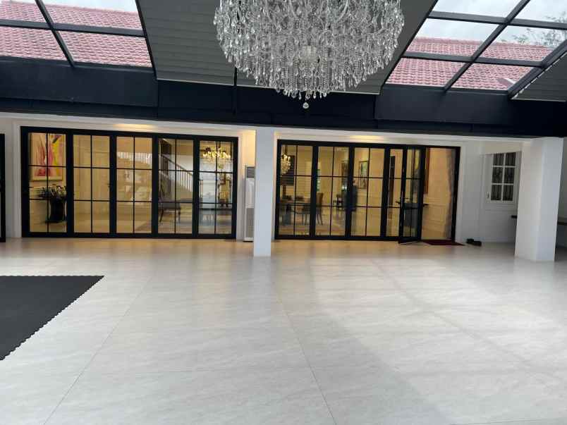 dijual rumah menteng