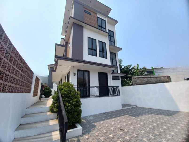 dijual rumah meruya jakarta barat