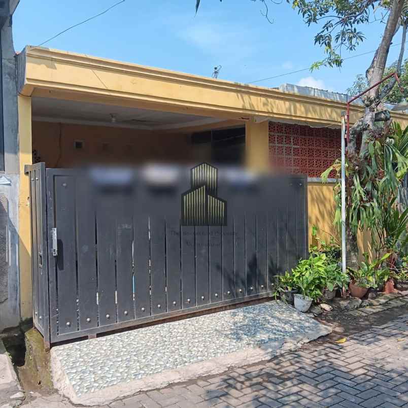 dijual rumah meteseh