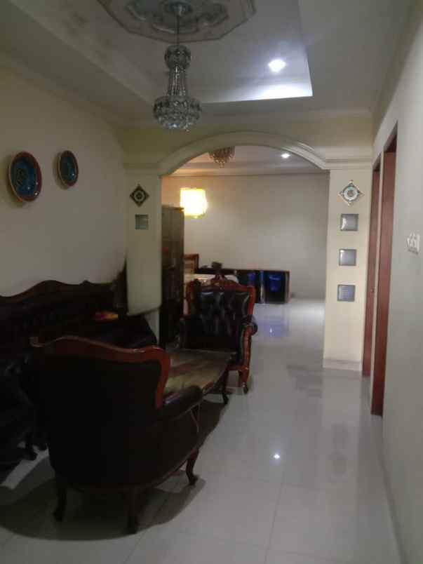 dijual rumah metland menteng