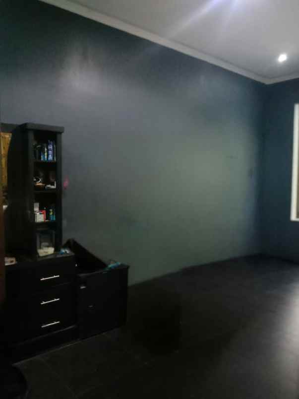 dijual rumah metland menteng